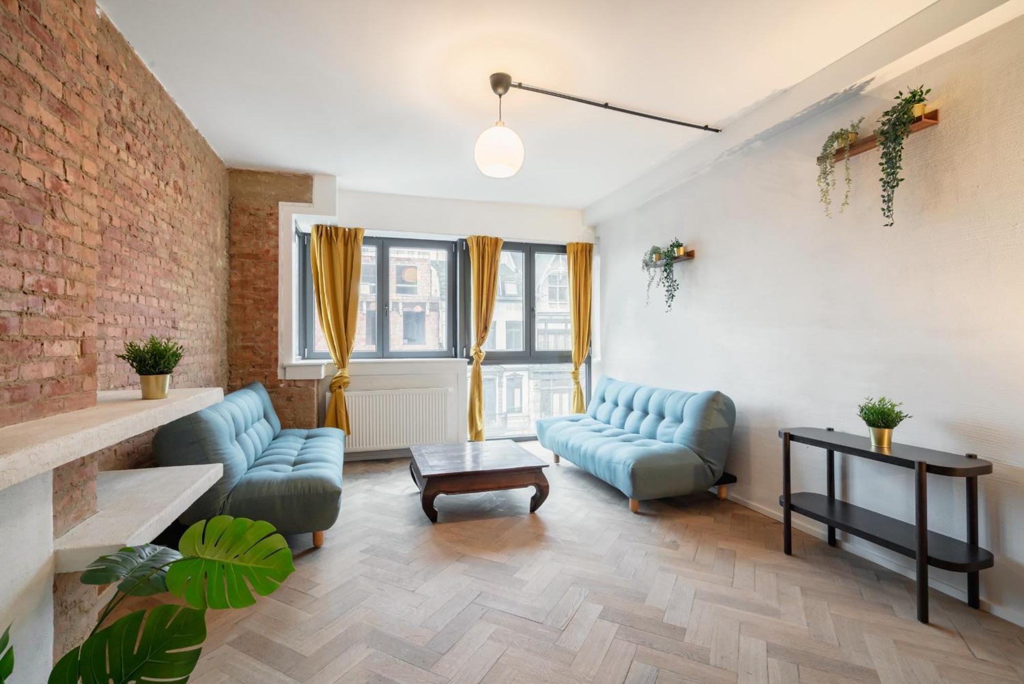 Charming And Spacious Apartments In The Heart Of Anversa Esterno foto