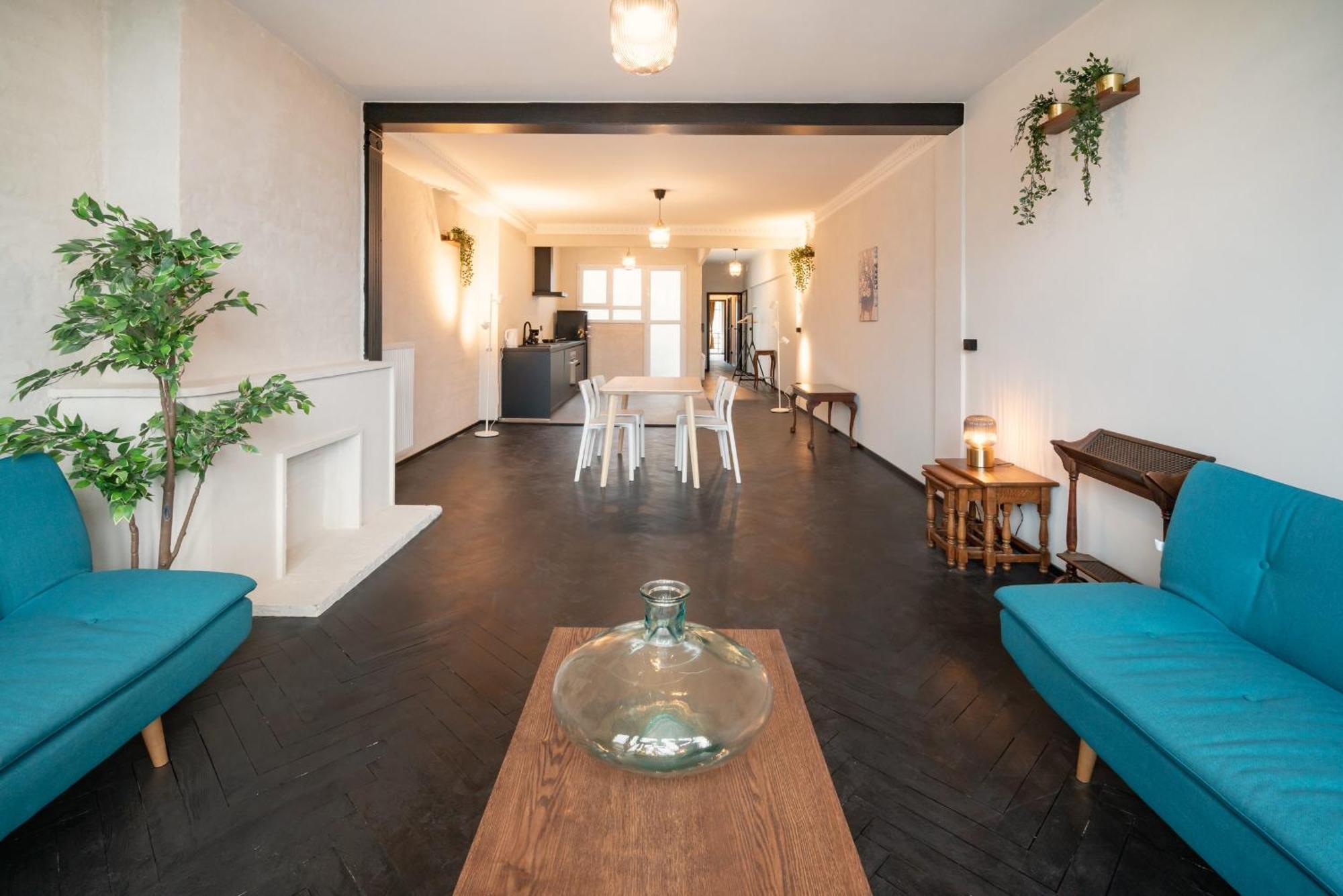 Charming And Spacious Apartments In The Heart Of Anversa Esterno foto